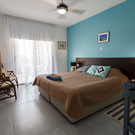 Sea Breeze Apartments - 3 Bedroom Apartment Peyia Buitenkant foto