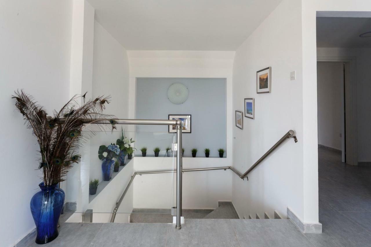 Sea Breeze Apartments - 3 Bedroom Apartment Peyia Buitenkant foto