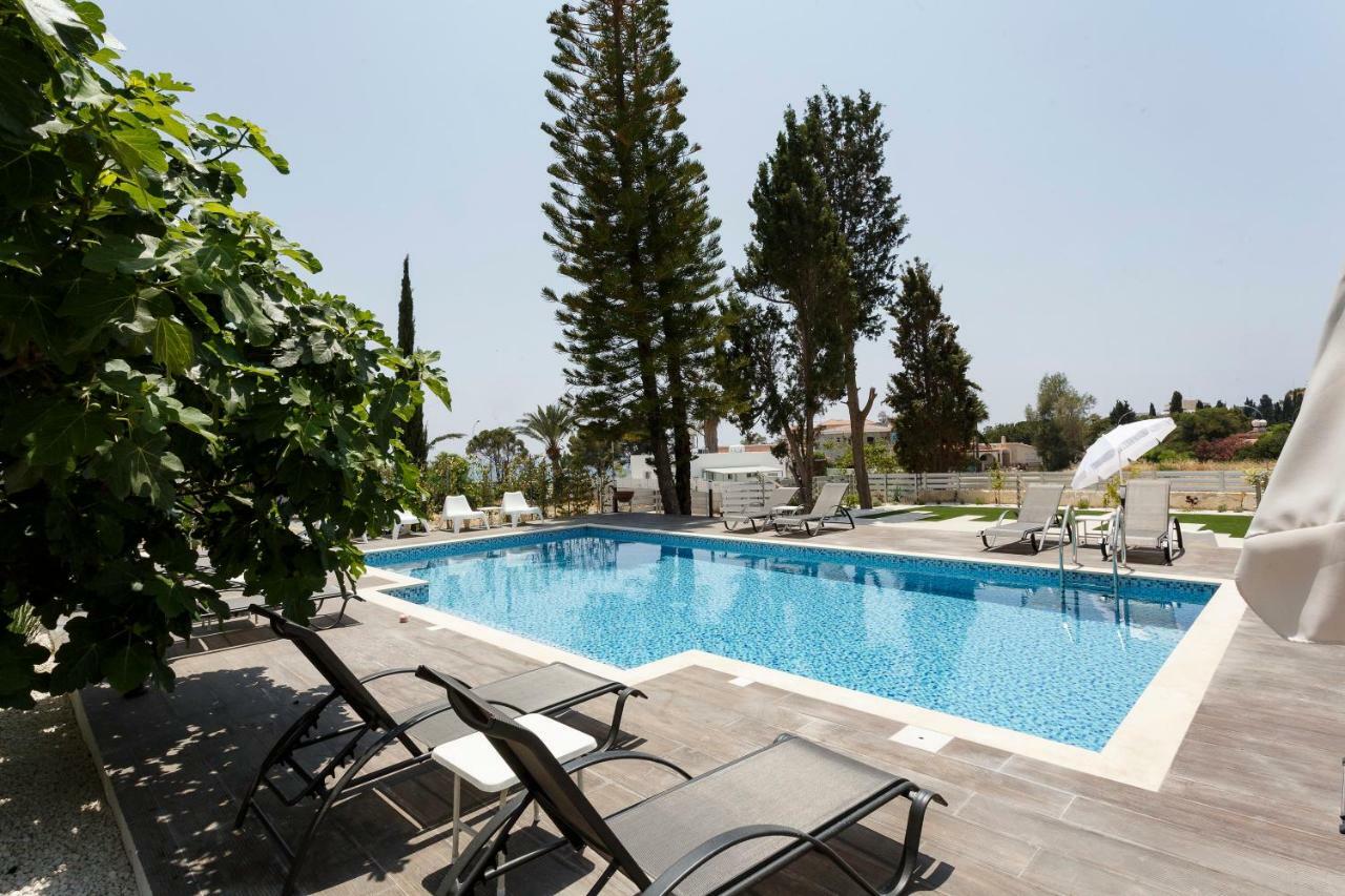 Sea Breeze Apartments - 3 Bedroom Apartment Peyia Buitenkant foto