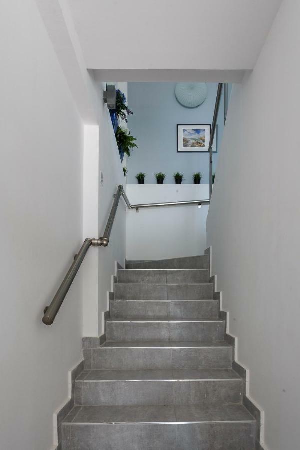 Sea Breeze Apartments - 3 Bedroom Apartment Peyia Buitenkant foto