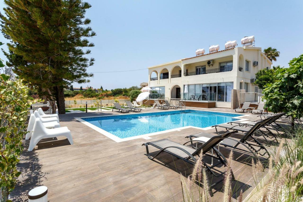 Sea Breeze Apartments - 3 Bedroom Apartment Peyia Buitenkant foto